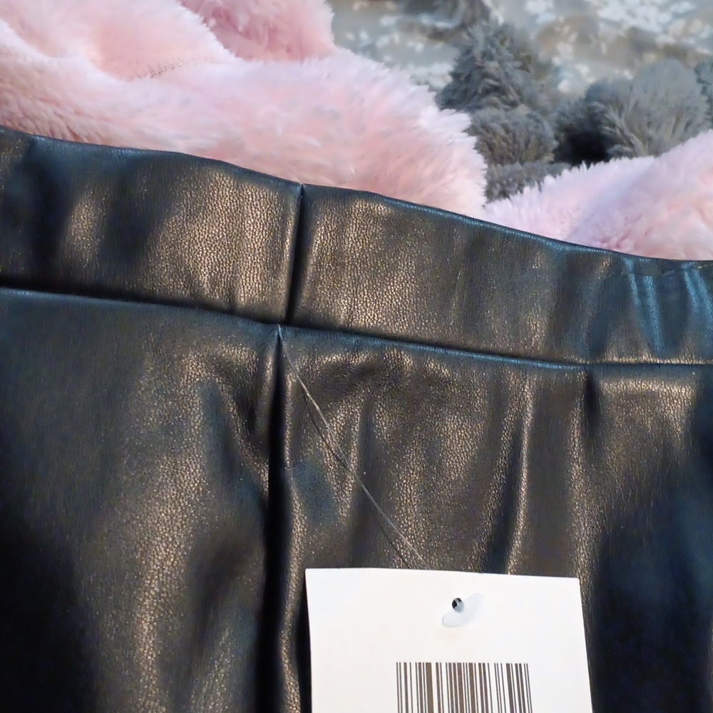 89th & Madison Black Midi Skirt - Picture 4 of 4